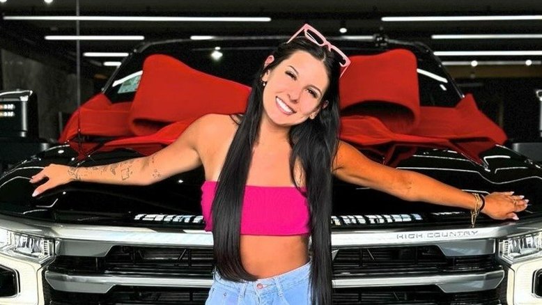 Ana Castela compra carro de luxo avaliado em mais de R$ 500 mil