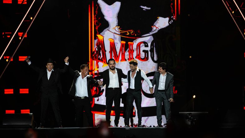 'Amigos' reúnem mais de 45 mil pessoas em show no Allianz Parque