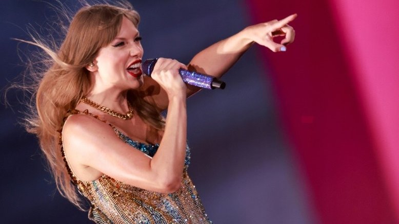 Universal Music, casa de Taylor Swift, supostamente cortará centenas de empregos
