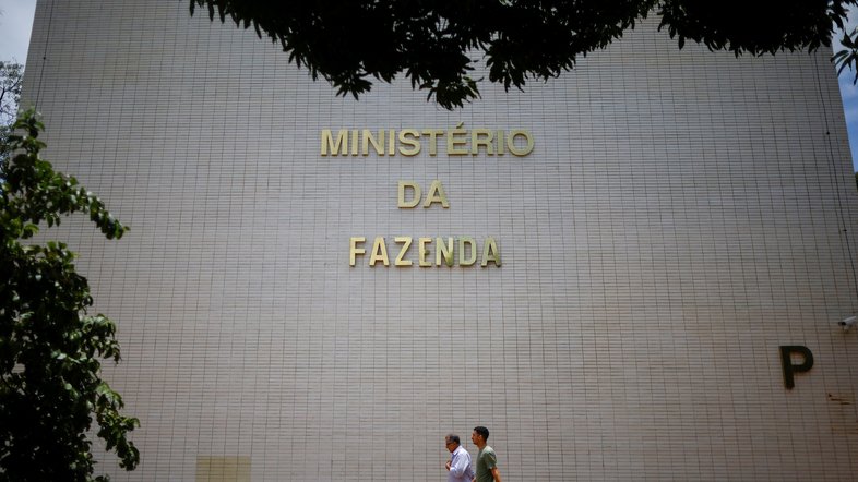 Copom faz primeira reunião do ano e deve manter ritmo de cortes da Selic