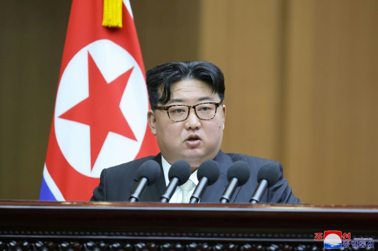 Coreia do Norte executou jovem de 22 anos por ouvir K-pop, mostra relatório