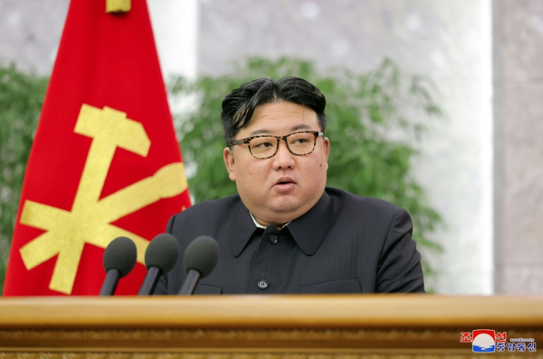 Coreia do Sul afirma que o Norte enviou 7 mil contêineres com armas à Rússia