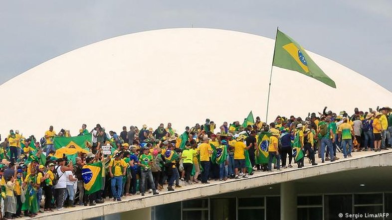 Qual foi o impacto do 8 de janeiro para Lula, STF e Bolsonaro