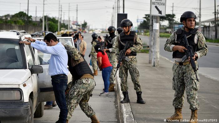Equador sufoca motins e liberta todos os reféns em prisões no país