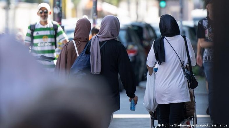 Como a islamofobia afeta muçulmanos que vivem na Alemanha