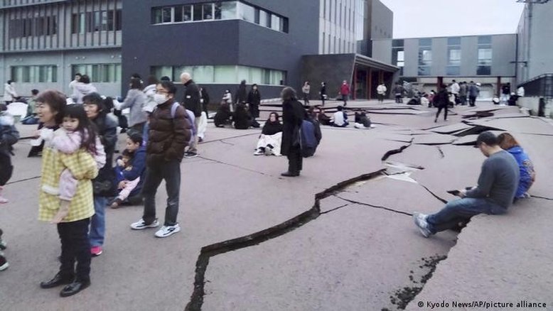 Japão emite alerta de tsunami após forte terremoto