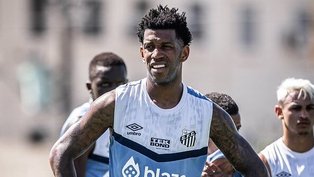 Gil desabafa sobre fim da passagem pelo Santos: 'As piores semanas da minha carreira'