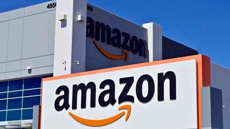 Amazon planeja reformulação da Alexa com taxa mensal e recursos de IA