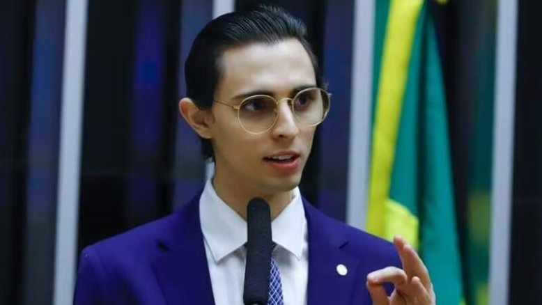 Deputado anda com escolta policial após fazer denúncia envolvendo integrantes da Segurança Pública do AM
