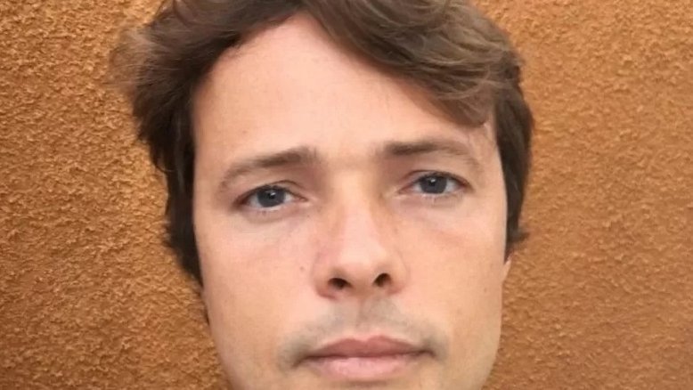 Daniel Dalcin, ex-protagonista de 'Malhação', vende frango assado no Rio de Janeiro