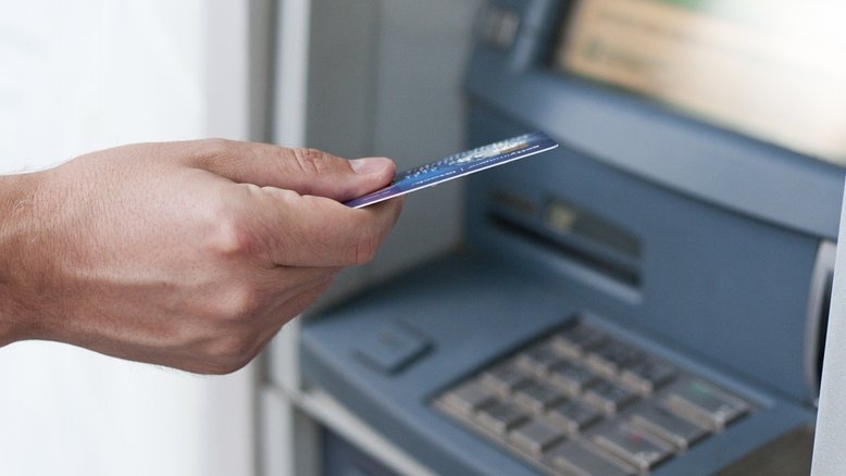 Como evitar cair em golpes bancários
