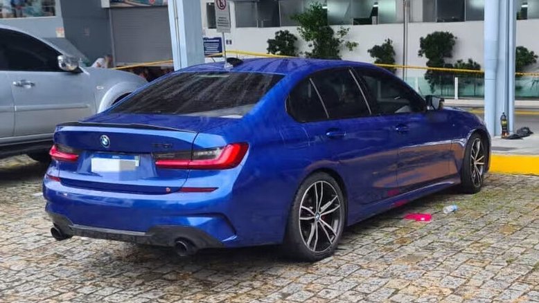 Quatro pessoas morrem no interior de BMW em Balneário Camboriú