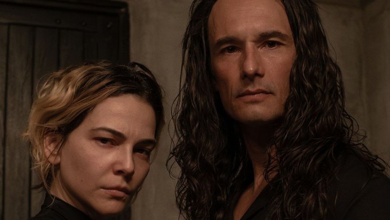 Tainá Müller e Rodrigo Santoro em 'Bom dia, Verônica'