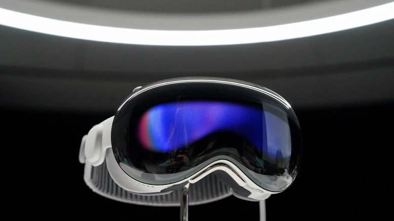 Headset Vision Pro AR da Apple chegará às lojas em fevereiro por R$ 17 mil