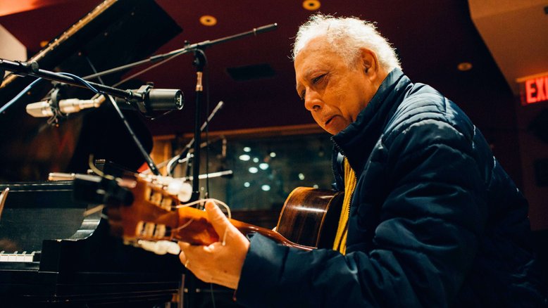 O cantor e compositor Jards Macalé