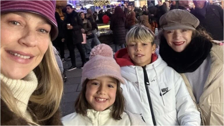 Luana Piovani ao lado dos três filhos, Liz, Dom e Bem