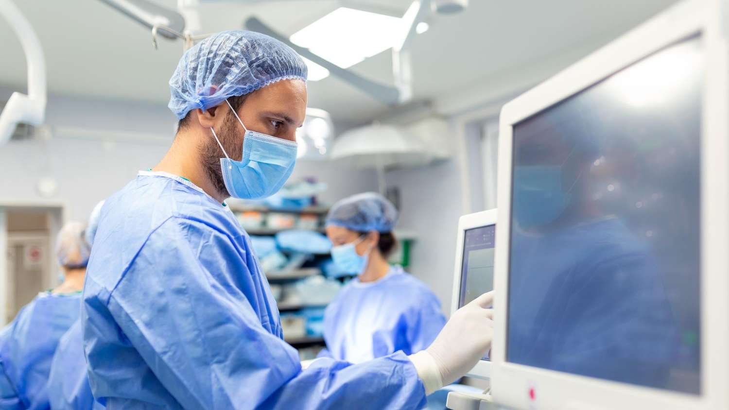 Künstliche Intelligenz hilft, Leben in einem chirurgischen Zentrum in Deutschland zu retten