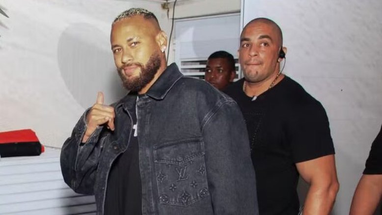Neymar compartilha imagens de momentos 'fitness' após comentários sobre sua aparência