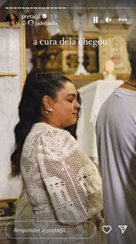 Ao lado de familiares e famosos, Preta Gil agradece cura do câncer com missa em Salvador 4 Ao lado de familiares e famosos, Preta Gil agradece cura do câncer com missa em Salvador