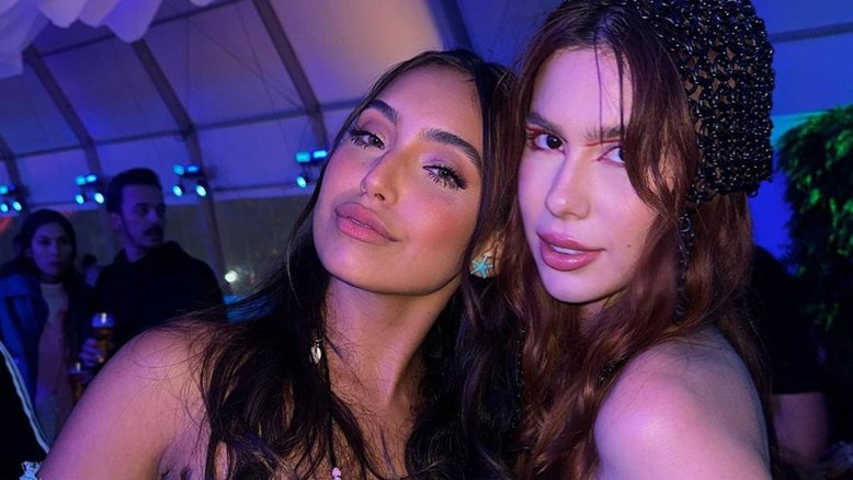Vanessa Lopes e a amiga Priscila Caliari