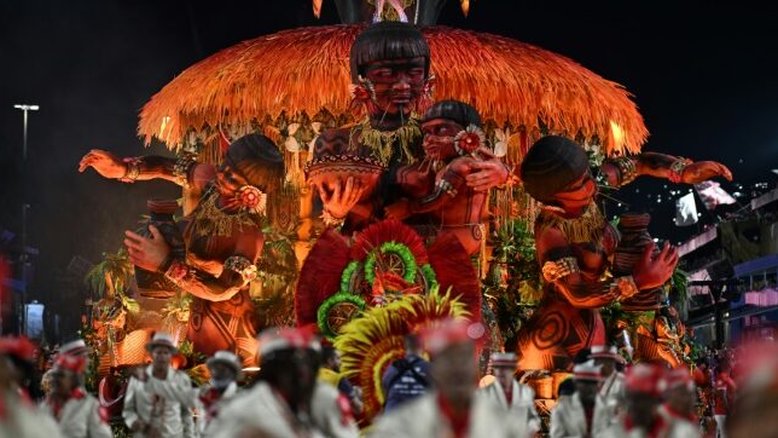 Carnaval no Rio: escolas brilham em 1ª noite de desfiles na Sapucaí