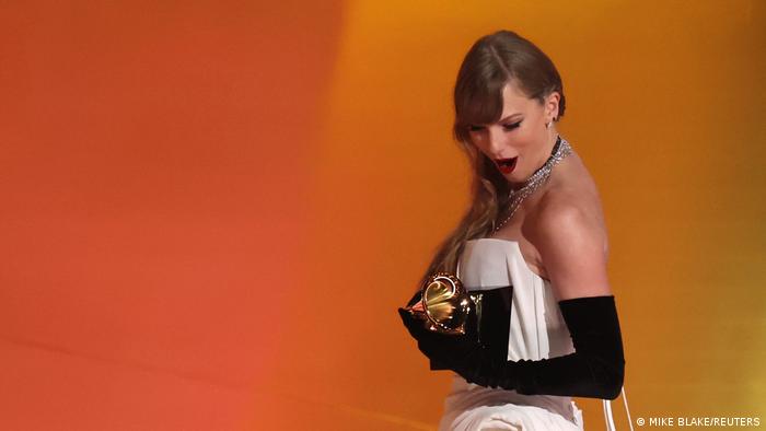 Por que Taylor Swift fez história no Grammy