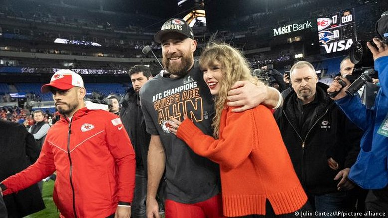 Checagem de fatos: Taylor Swift, Travis Kelce e o Super Bowl