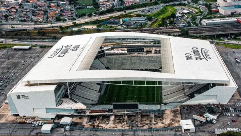 Corinthians negocia troca de naming rights da arena com 3 empresas