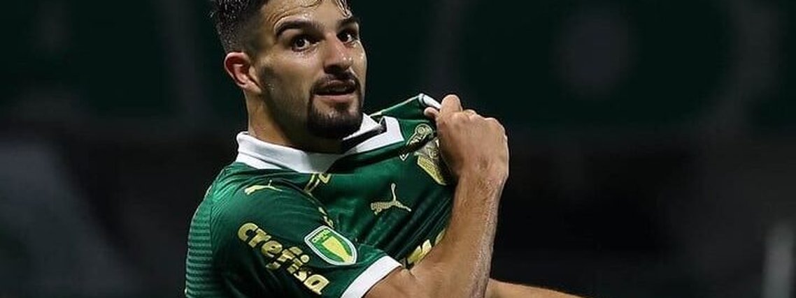 Artilheiro no ano, Flaco López celebra renovação com o Palmeiras: 'Muito especial'