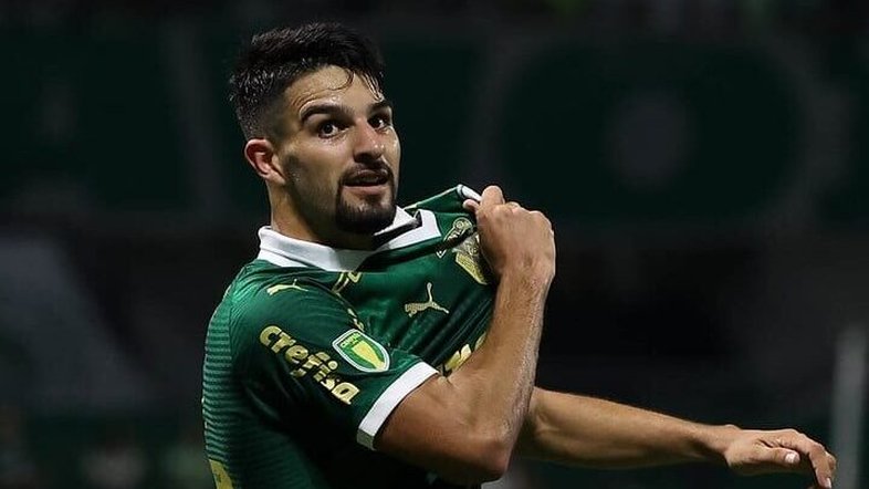 Artilheiro no ano, Flaco López celebra renovação com o Palmeiras: 'Muito especial'
