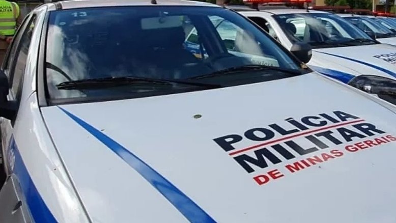 Homem é preso ao tentar beijar policial militar em bloco de Carnaval em Belo Horizonte
