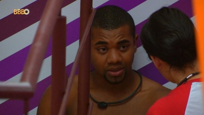 BBB24: Davi desabafa com Isabelle e pensa em desistir: 'Não aguento mais'