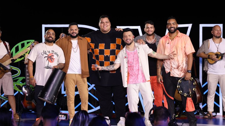 Diego & Victor Hugo mistura sertanejo com pagode ao lado de Menos é Mais