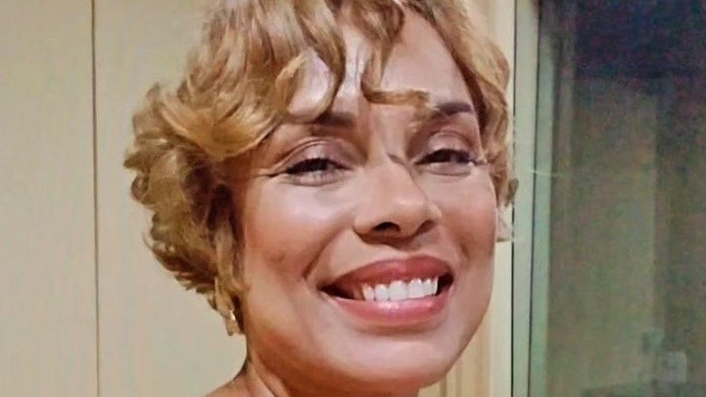 Conheça Eloise Matos, a primeira mulher na história a ler notas do Carnaval em SP