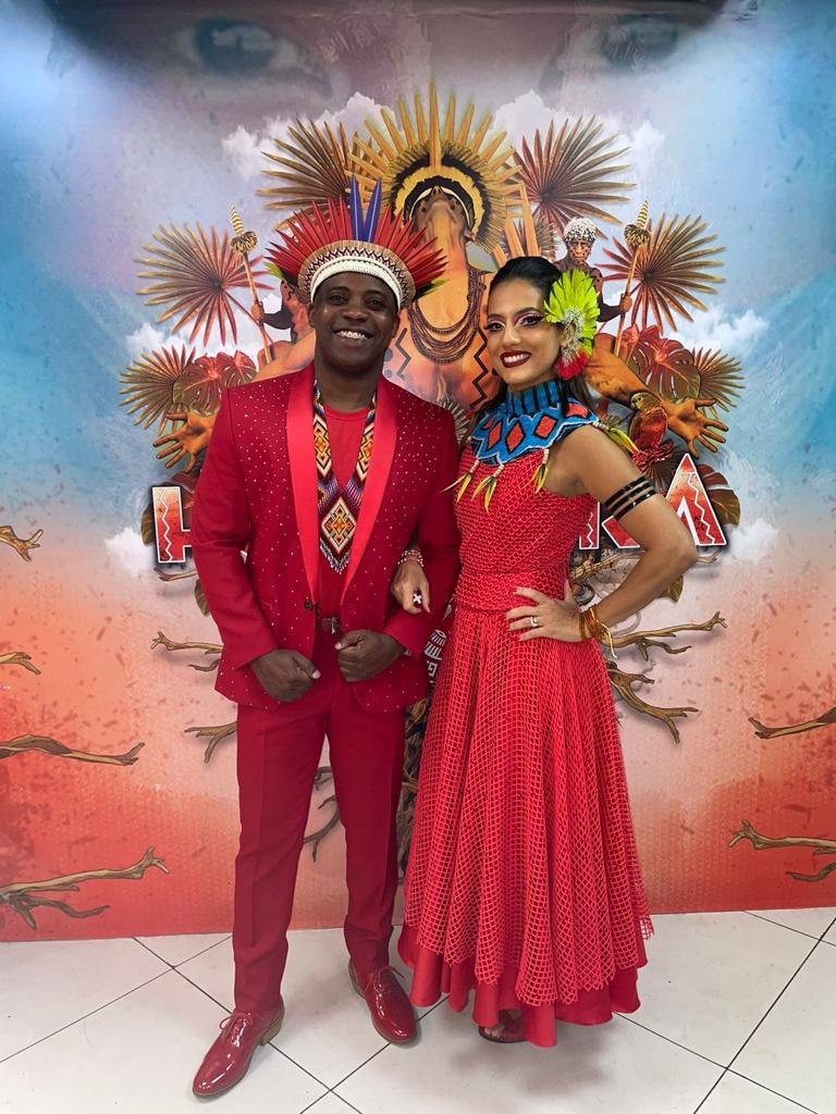 Mestre-sala e porta-bandeira do Salgueiro revelam como cuidam do corpo para o carnaval do Rio 4 Mestre-sala e porta-bandeira do Salgueiro revelam como cuidam do corpo para o carnaval do Rio