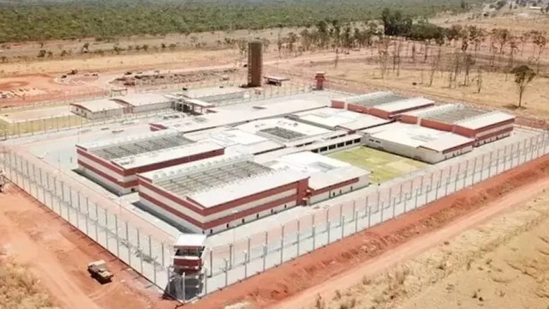 Prisão de Mossoró: governo Bolsonaro contratou empresa de ‘laranja’ para obra no presídio que teve fuga do CV