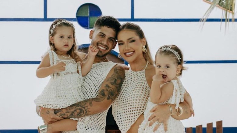 Virginia e Zé Felipe com as filhas, Maria Alice e Maria Flor