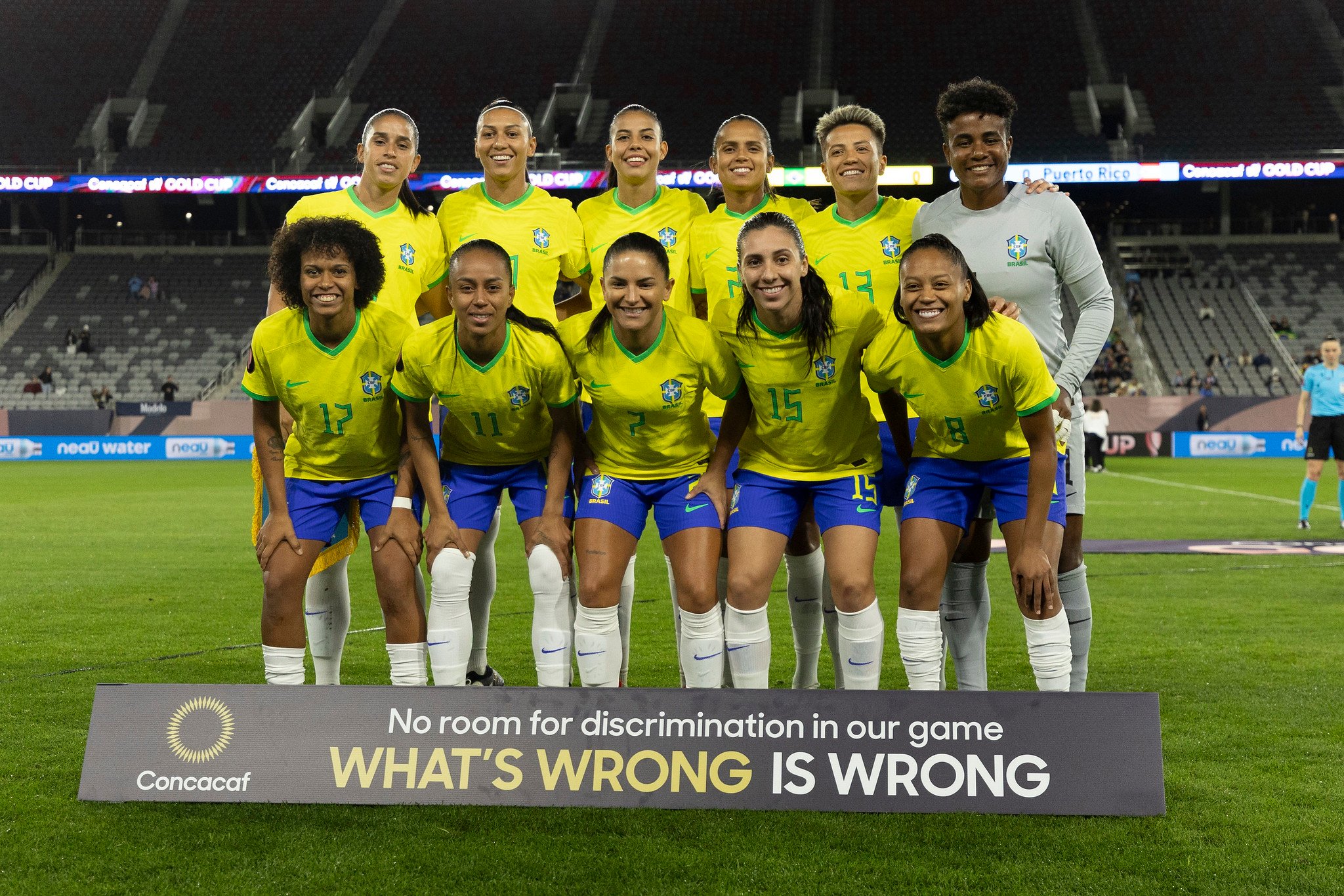Seleção Brasileira Feminina amassa o México e avança à final da Copa