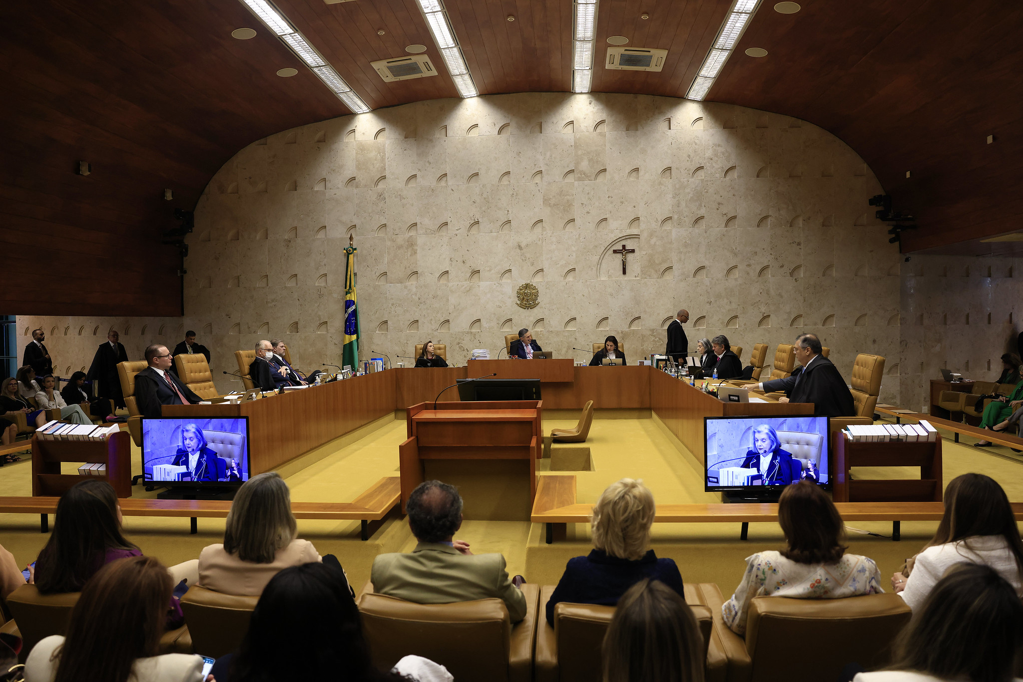 Ministra Cármen Lúcia discursa na sessão especial em homenagem ao Dia Internacional da Mulher
