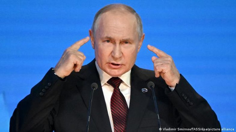 Putin "vence" eleição com resultado predeterminado