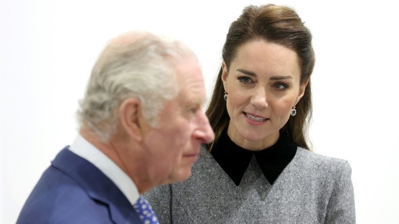O anúncio do câncer de Charles III se soma a um começo de ano especialmente difícil para a família real britânica, após a cirurgia de Kate Middleton