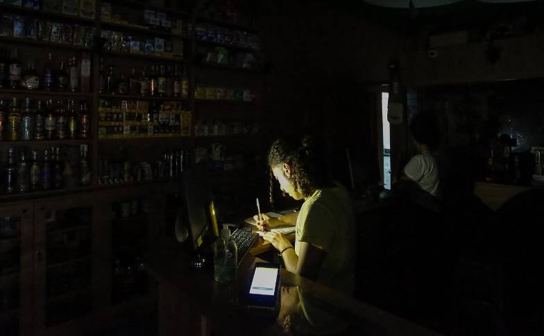 Moradores do centro de SP cobram ação rápida da Enel sobre falta de luz