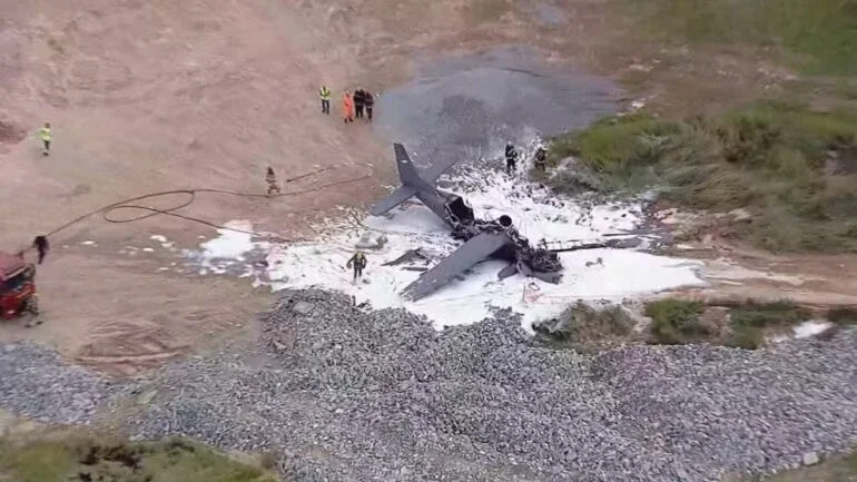 Avião de pequeno porte cai com três pessoas em Belo Horizonte; duas morrem