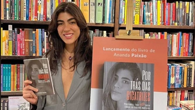 Cantora Ananda Paixão