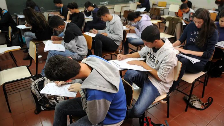 Provas do Enem 2024 serão em 3 e 10 de novembro; confira o cronograma
