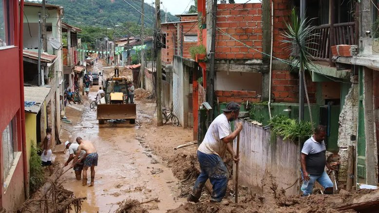 Litoral de SP registra ventos de até 134km/h; chuvas devem seguir no fim de semana