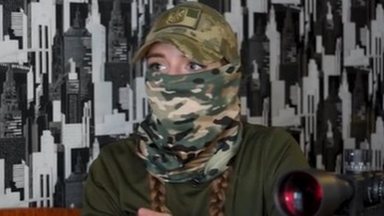 Oleksandra trabalhava em uma padaria e hoje é atiradora de elite