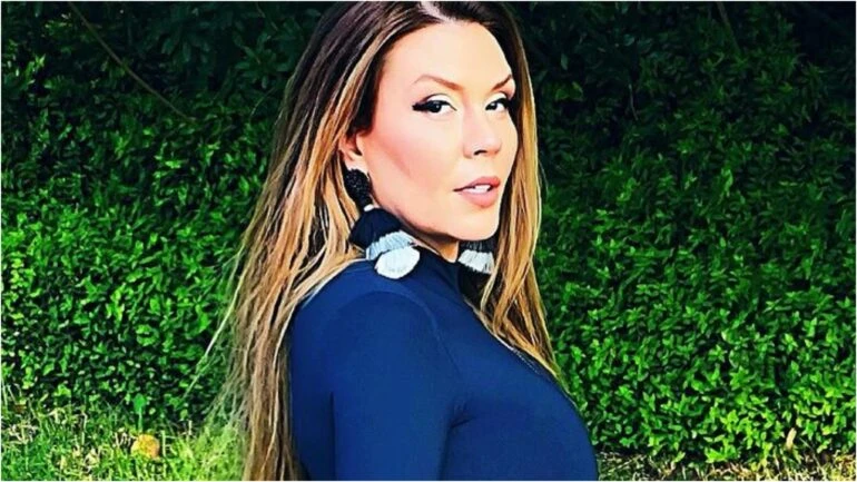 Simony fala sobre gratidão ao realizar mais uma sessão de imunoterapia: 