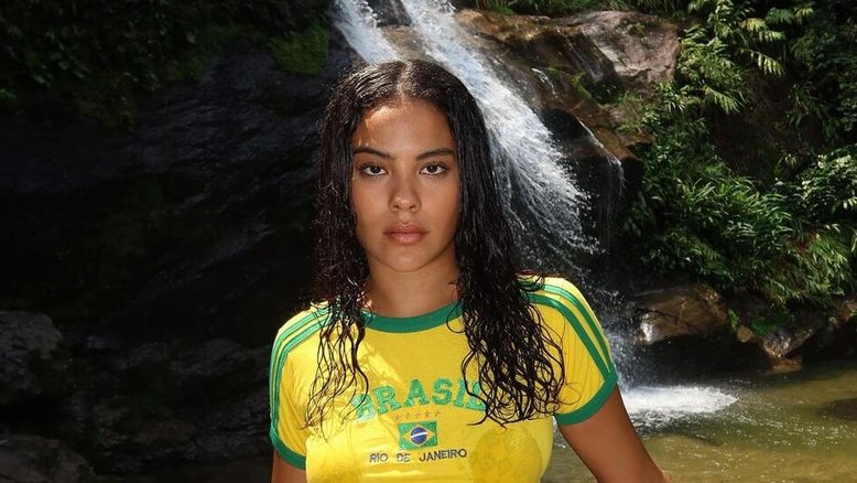 Bella Campos