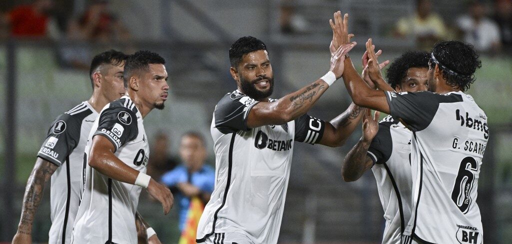Atlético-MG liquida jogo no primeiro tempo e estreia com vitória na Libertadores